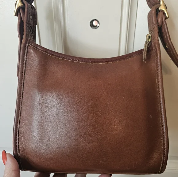 Coach VTG. LEGACY ZIP BAG #L8N-9997 - Picture 13 of 13